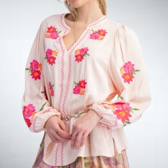 easel Tops - Easel Floral Embroidered Long Sleeve Top in Blush Size S